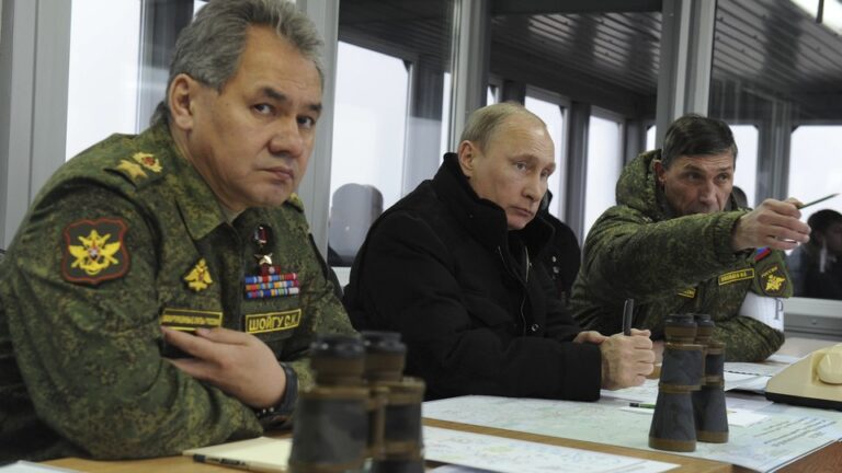 Putin shkon në Ukrainë, ballë për ballë me gjeneralët besnikë
