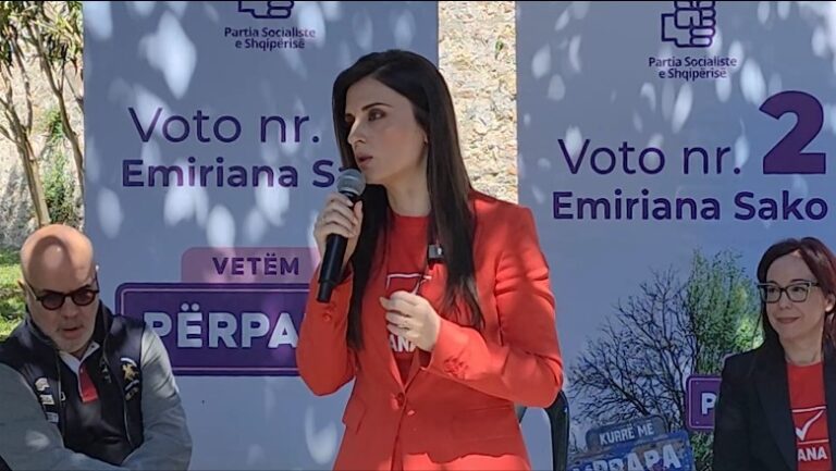 Emiriana Sako takim me banorët: Porti i Durrësit dhe marrëveshja me Manchester City do zhvillojnë qytetin