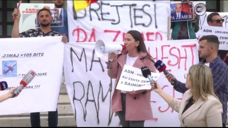 Trupi i Sulës erdhi pa zemër në atdhe, e motra protestë para ministrisë së Drejtësisë: Bëhet fjalë për trafik organesh