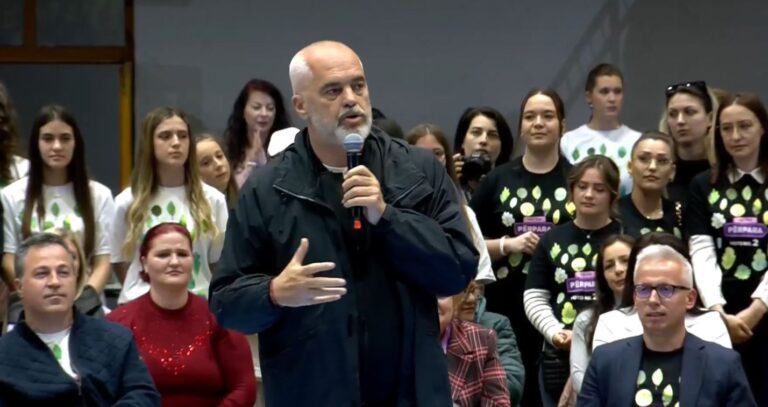 Rama me gratë në Korçë: Në bashkëpunim me Azerbajxhanin realizojmë projektin e sistemit të furnizimit me gaz