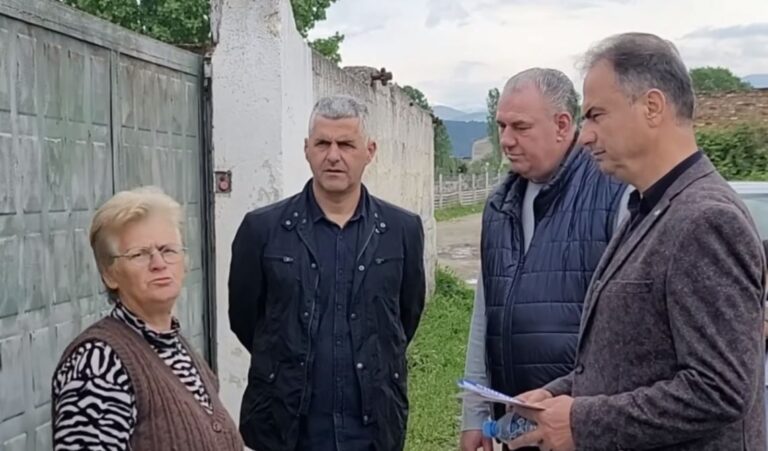”S’ka nevojë populli për tallava”, qytetarja i flet “troç”, Luçiano Boçi: Leksione qytetarie