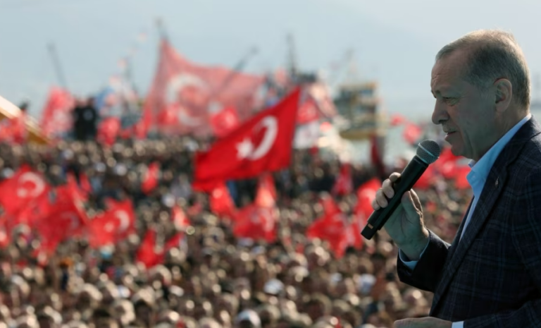 VOA: Rrugëtimi i Erdoganit nga burgu drejt dekadës së tretë në pushtet