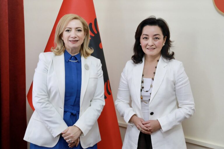 Kim takon kryetaren e Gjykatës Kushtetuese: SHBA do të vijojë të mbështesë fort Reformën në Drejtësi