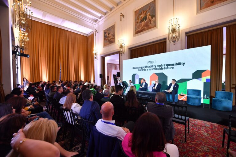 Konferenca ”Business 2030”: Udhëheqim rrugën drejt një të ardhmeje të qëndrueshme për kompanitë shqiptare