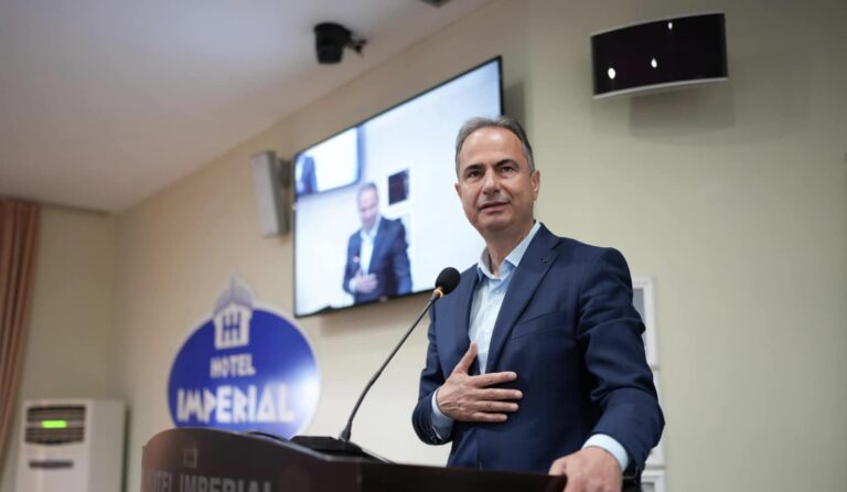 Luçiano Boçi: 10 arsye pse Prrenjasi nuk duhet të bashkohet me Librazhdin