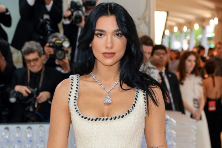 Dua Lipa njofton anulimin e “Sunny Hill Festival” për këtë vit