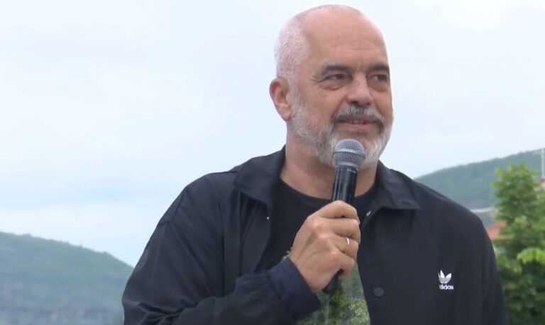 Rama mesazh ”kundërshtarit” në Vaun e Dejës: “Merhaba”, deshe një pazar të vogël