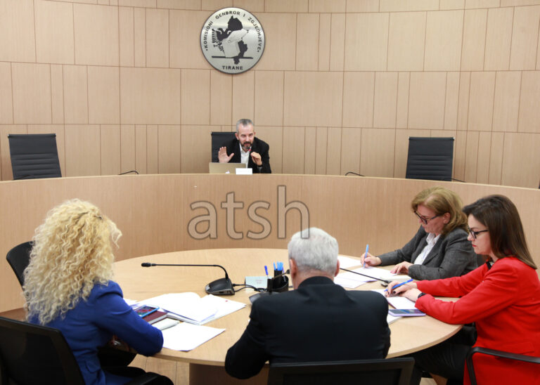 KQZ: Përcaktimi i fondeve për partitë u miratua më 22 prill, lëvrimi nga buxheti