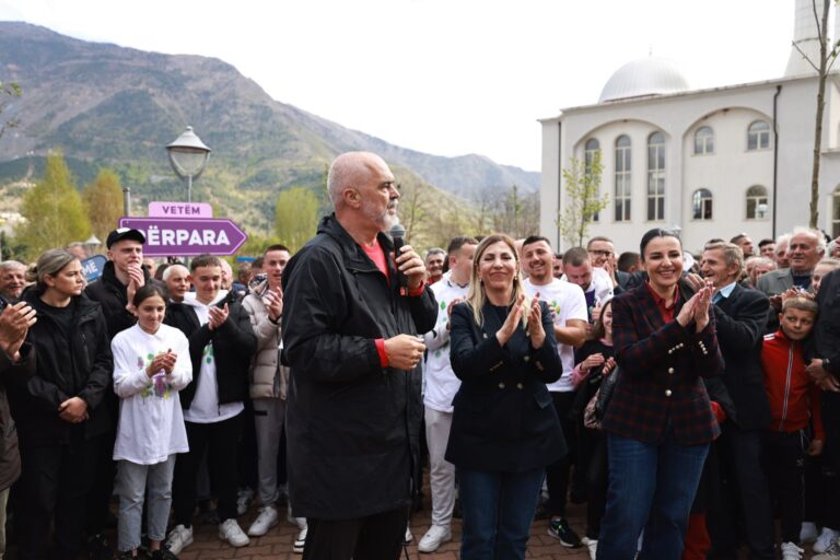Rama: Bulqiza ishte e izoluar, por sot është vetëm 40 minuta larg kryeqytetit