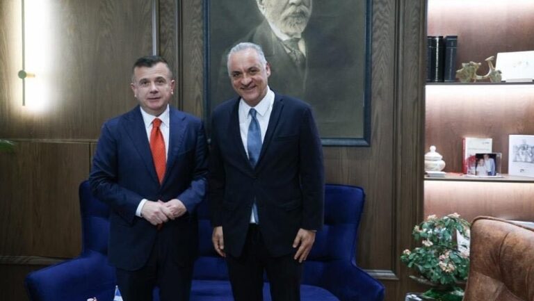 Balla takim me eurodeputetin Manolis Kefalogiannis: Komiteti Parlamentar i Stabilizim-Asociimit BE-Shqipëri do të mblidhet në Tiranë