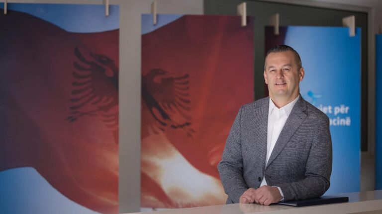 Helidon Bushati propozon Kuvend Pajtimi për bashkimin e PD-së