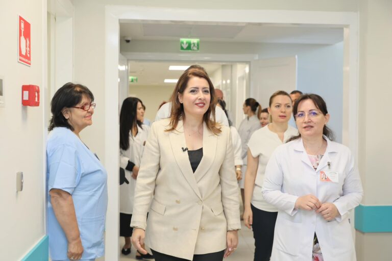Ministrja Manastirliu: Mjekët do përfitojnë kredi të buta për blerjen e shtëpisë