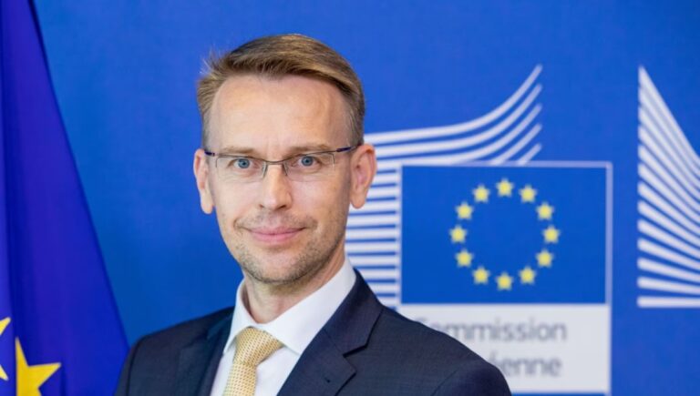 Rrëmbimi i policëve, BE: Kosova dhe Serbia të përmbahen nga çdo veprim që nxit tensione