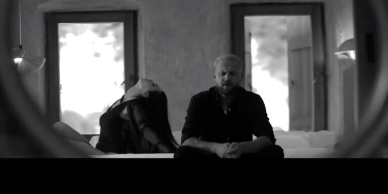 ”Përjetësisht”, Luizi suprizon me videoklipin e këngës hit