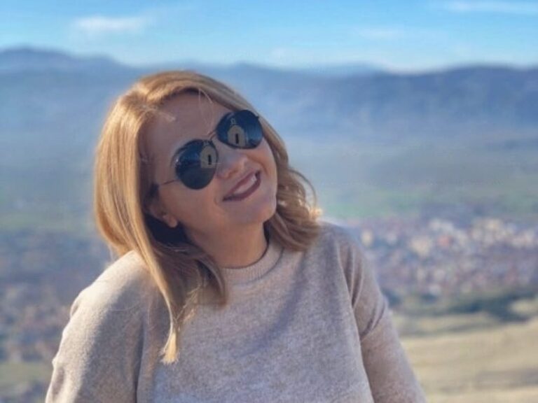 Ish-sekretarja e Ministrisë së Shëndetësisë dënohet me 4 vite burg