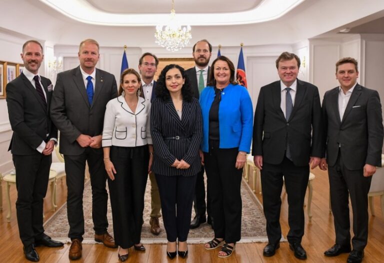 Presidentja Osmani: E domosdoshme, grupet kriminale në veri duhet të përballen me drejtësinë