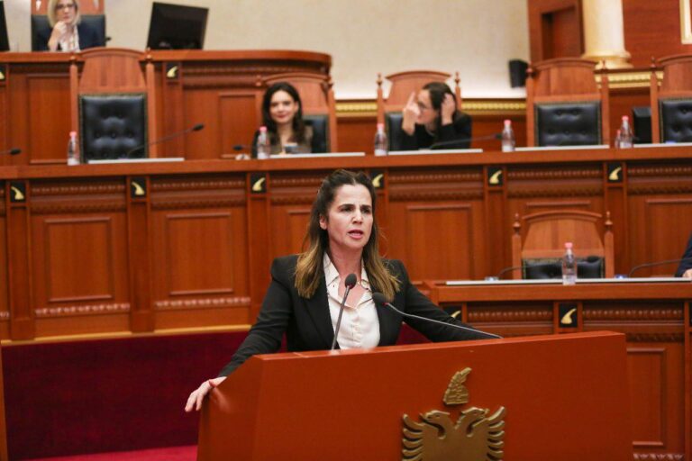 A i duhet Shqipërisë legalizimi i kanabisit? Deputetja e PS, Resulaj: Sfida më e madhe mbetet zbatimi