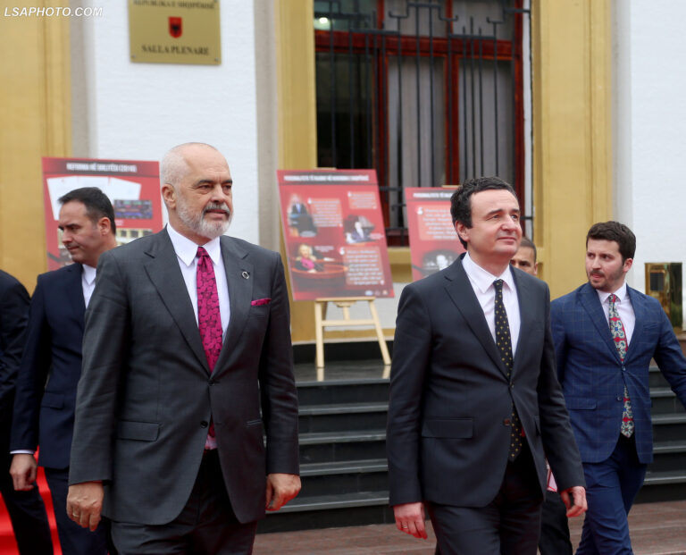 Kurti i vë kushte Ramës për takimin, deputetja e PDK-së: Po sillet si inatçor i keq