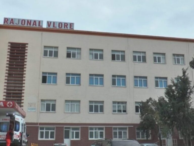 Kërcet grushti në Dhërmi, 55-vjeçari paraqitet në spital me traumë të rëndë