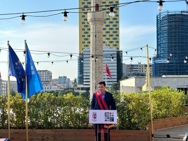 Fitoi mandatin e tretë, Erion Veliaj betohet si kryebashkiak: Tirana është e të gjithëve