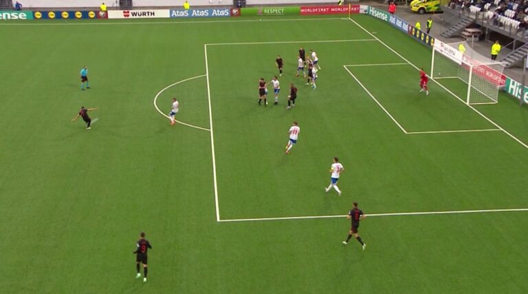 “Kryevepra” e Kristjan Asllanit, shpallet goli më i bukur nga UEFA