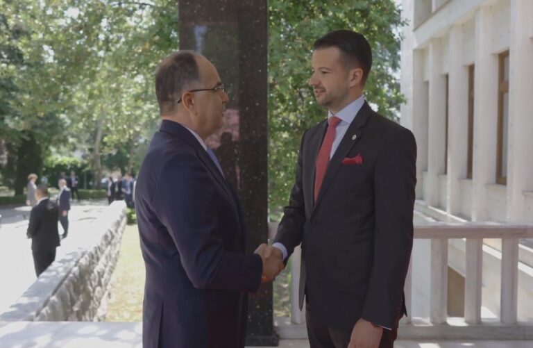 Begaj në Podgoricë për bashkëpunimin rajonal, miratohet deklarata e përbashkët për përshpejtimin e integrimit