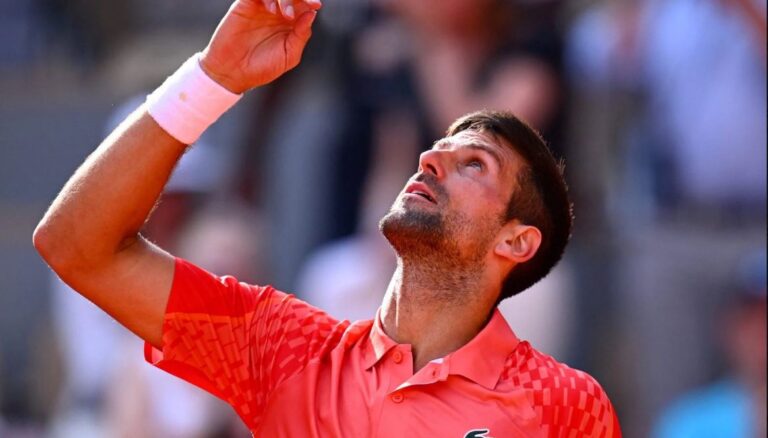 Djokovic konfirmohet “mbret” në Paris, vendos rekord për Grand Slam-e