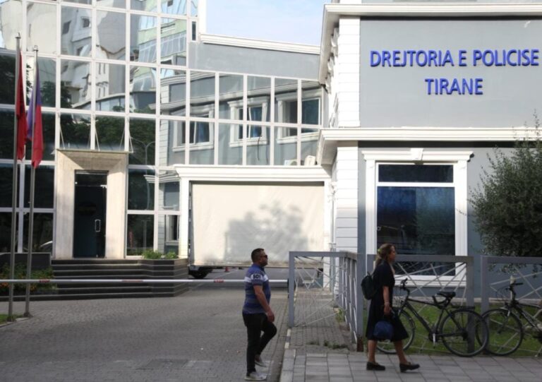 Prindërit në Tiranë denoncojnë në polici: Si u dhunuan dy vajzat tona nga bashkëmoshtataret e tyre