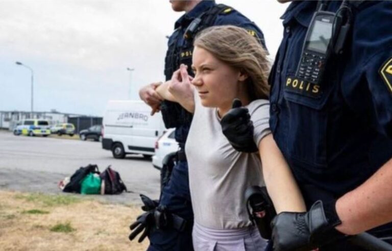 Arrestohet aktivistja suedeze e mjedisit Greta Thunberg