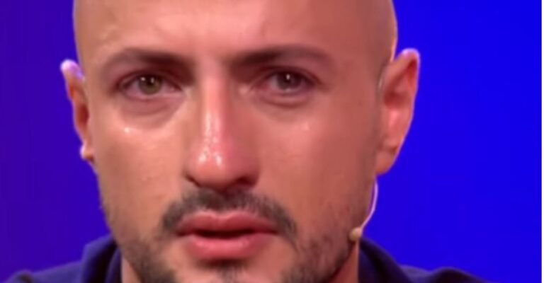 Kristi qan me ngashërim në studio: Më ka marr malli për mamin