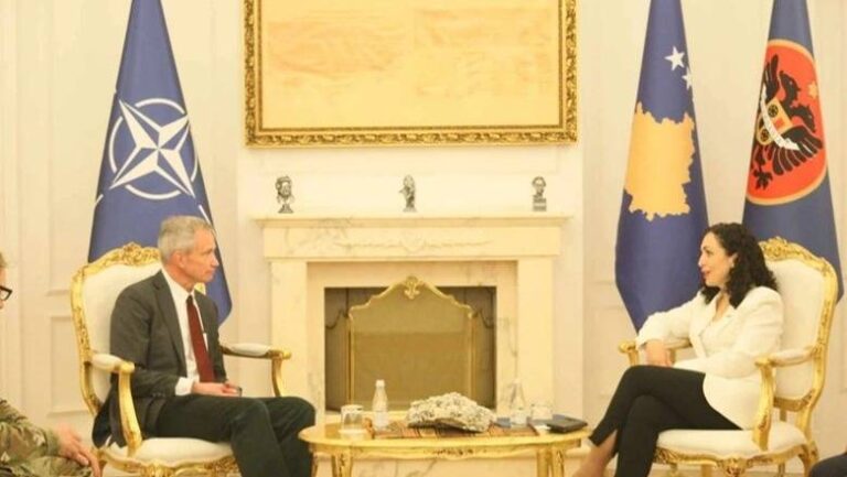 I dërguari i NATO-s zbarkon në Kosovë, takon Osmain dhe Kurtin: Palët të respektojnë marrëveshjet