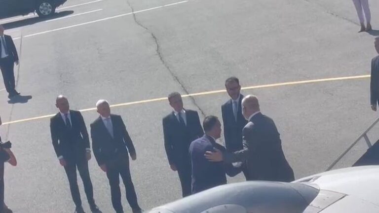 Rama mbërrin në Kosovë, Kurti asnjë sinjal për takimin edhe pse 13 marrëveshjet janë firmosur nga Shqipëria