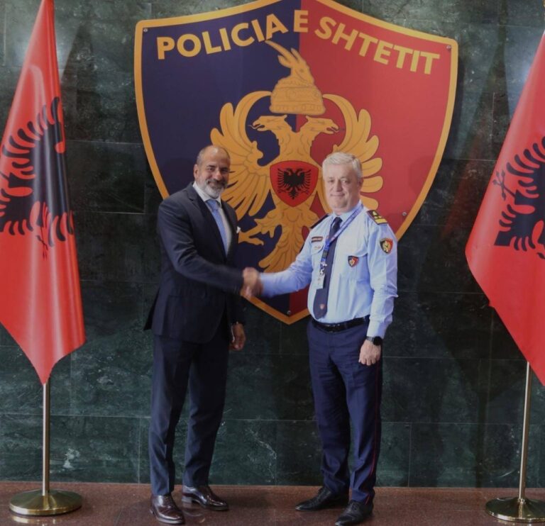 Kryepolici Rrumbullaku pret delegacionin e Guardia di Finanza, vlerëson bashkëpunimin mes palëve