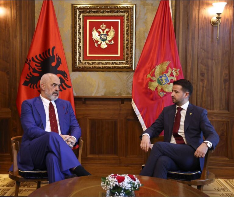 VIDEO/ Rama pritet në takim nga Presidenti i Malit të Zi, Jakov Milatović