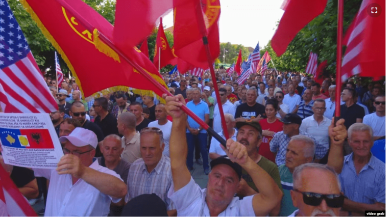 Kosovë: Veteranët e luftës protestë kundër ligjit për pagën minimale