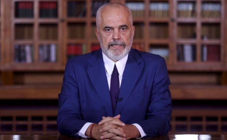 Rama mesazh të fortë socialistëve që “ngatërrojnë” rrugë: Nuk pajtohem me ata që përdorin mandatin për të fryrë xhepat