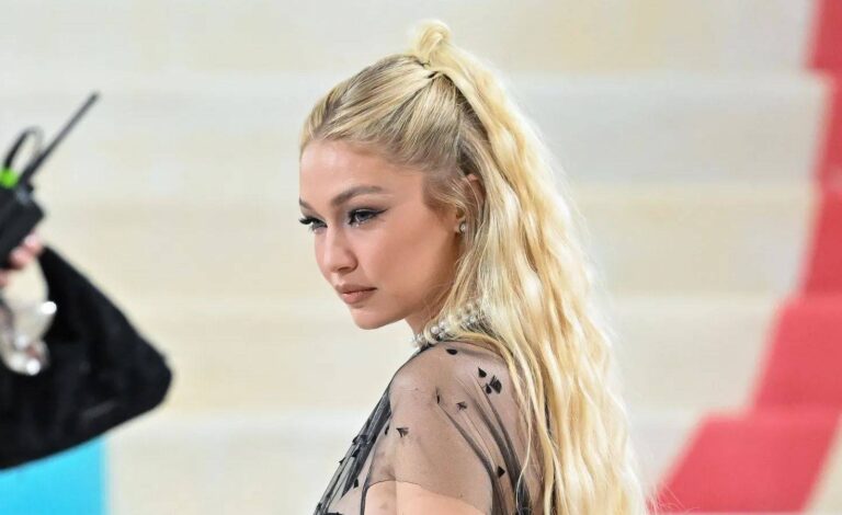 Gigi Hadid në telashe, ”arrestohet” pasi policia i gjeti drogë në valixhe