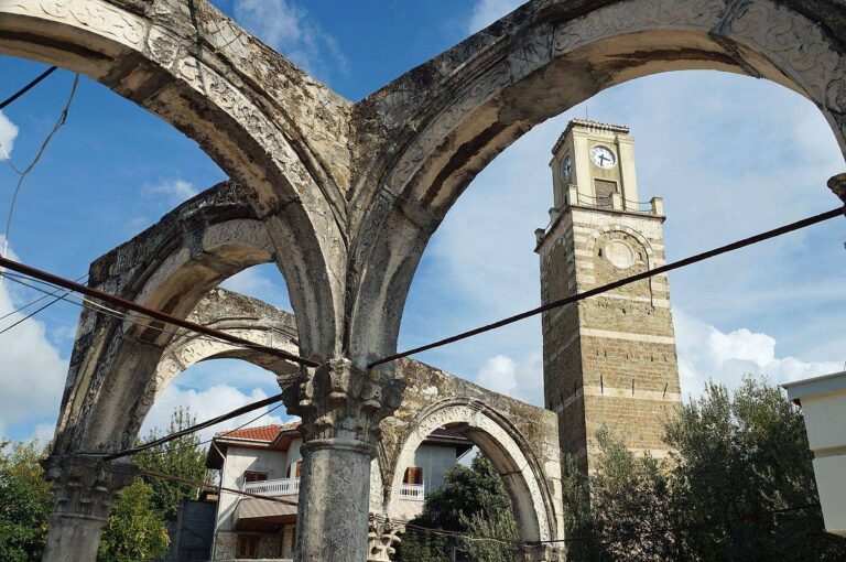 Enigma e pazbulueshme e Kullës së Kavajës, e ngjashme me piramidat e Egjiptit