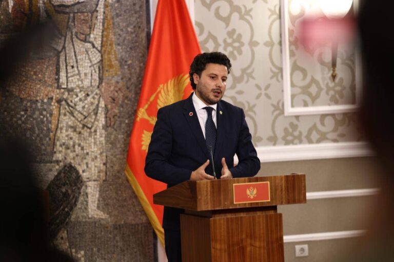 Oferta e Malit të Zi për të mikpritur dialogun Kosovë-Serbi, Abazoviç: Qëllimi ynë, arritja e një marrëveshje