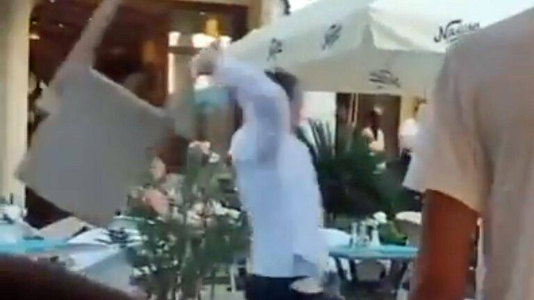 VIDEO/ Turisti rus i fyeu, stafi i restorantit e bën për spital. Ngjarja e rëndë pranë nesh