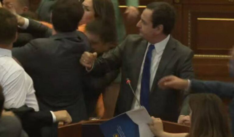 Reagon Kryeministri Rama për përleshjen fizike në Kuvendin e Kosovës