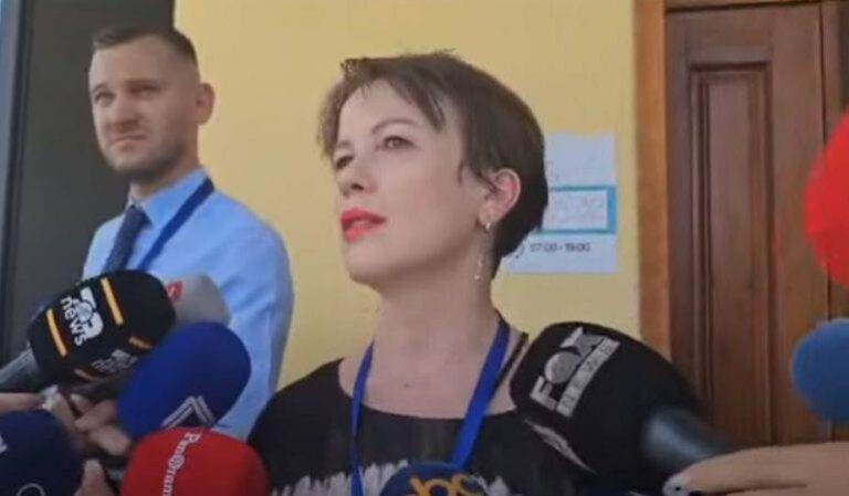 Rrogozhinë, nënkryetarja e KQZ-së: Kemi vënë re prezencën e personave të paautorizuar në Qendrat e Votimit