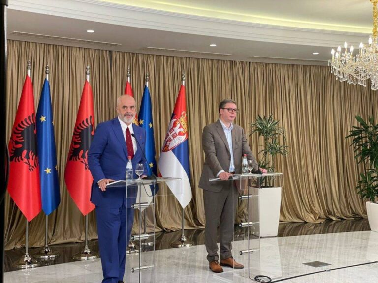 Rama në Beograd, krah Vuçiç-it flet për Veriun e Kosovës: Zvarritja e Asociacionit është një gabim strategjik