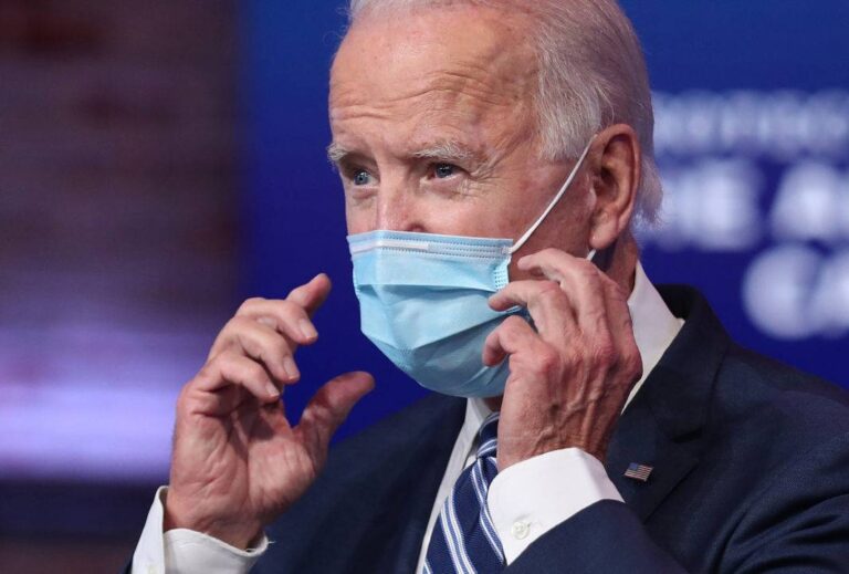 Ekspertët: Biden të mbajë maskë, Covid po qarkullon sërish