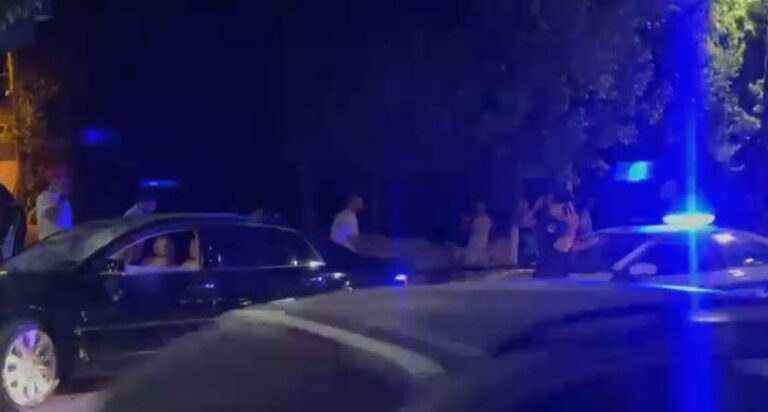 Kavajë/ Përplasje mes disa personave, Policia: 49-vjeçari i dëmtuar po merr ndihmë mjekësore, autorët në kërkim