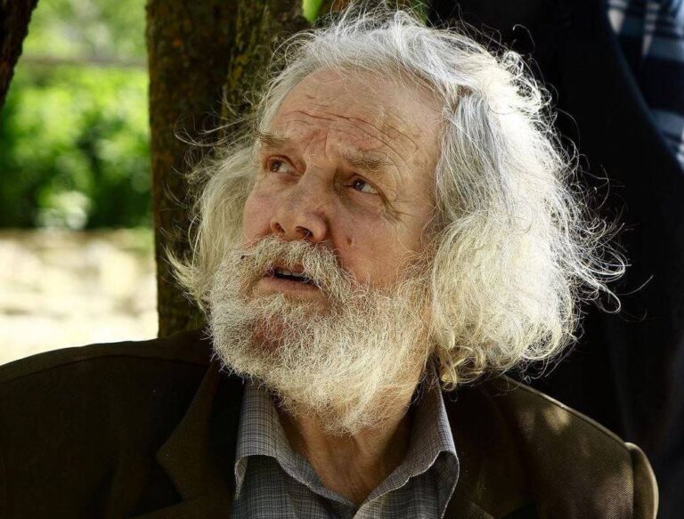 Albin Kurti shkruan për vdekjen e Xhevat Qorrajt, artistit të skenës kosovare