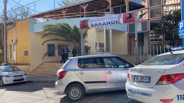 Përdh*nimi që tronditi Finiqin, babai akuzoi me vajzën e tij. Nëna e 25-vjeçares helmoi 4 fëmijët e saj