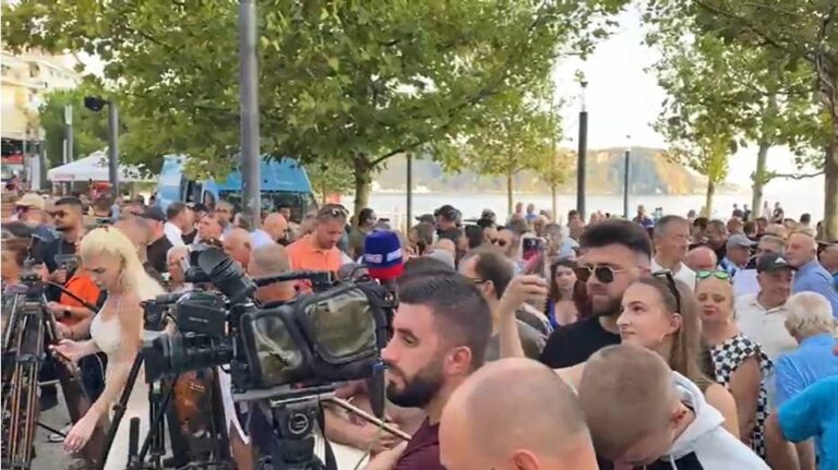 Në Himarë mbahet një protestë pro Fredi Belerit