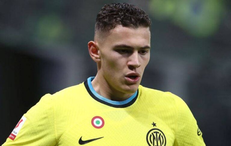 Interi mendon largimin e Asllanit, bëhet gati shkëmbimi me Sassuolon