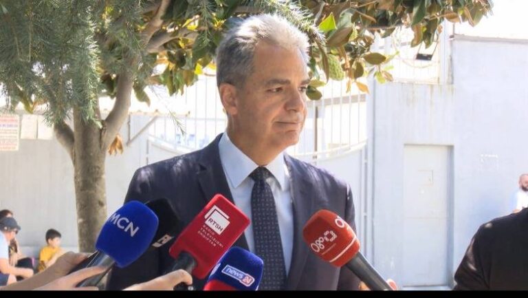 Deputeti grek kërkon lirimin e Fredi Belerit, VOA: Arrestimi provokon acarime në marrëdhëniet mes dy vendeve